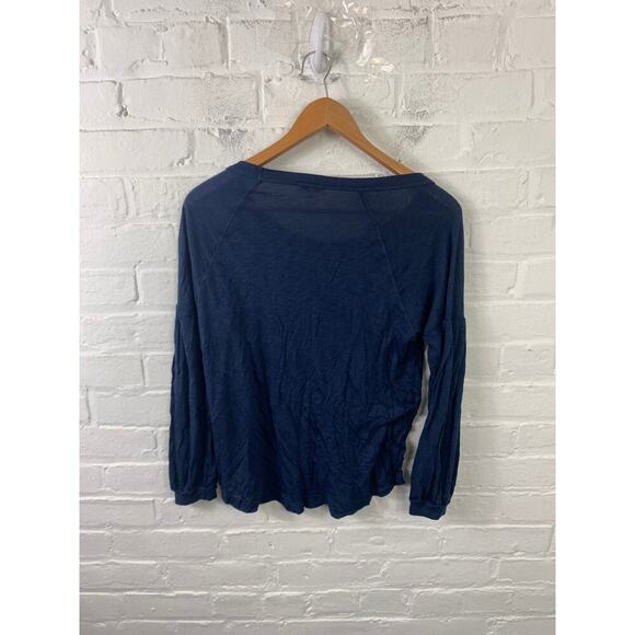 Splendid Women's Round Neck Pullover T-Shirt Long Sleeve Blue Size Small - Picture 2 of 5